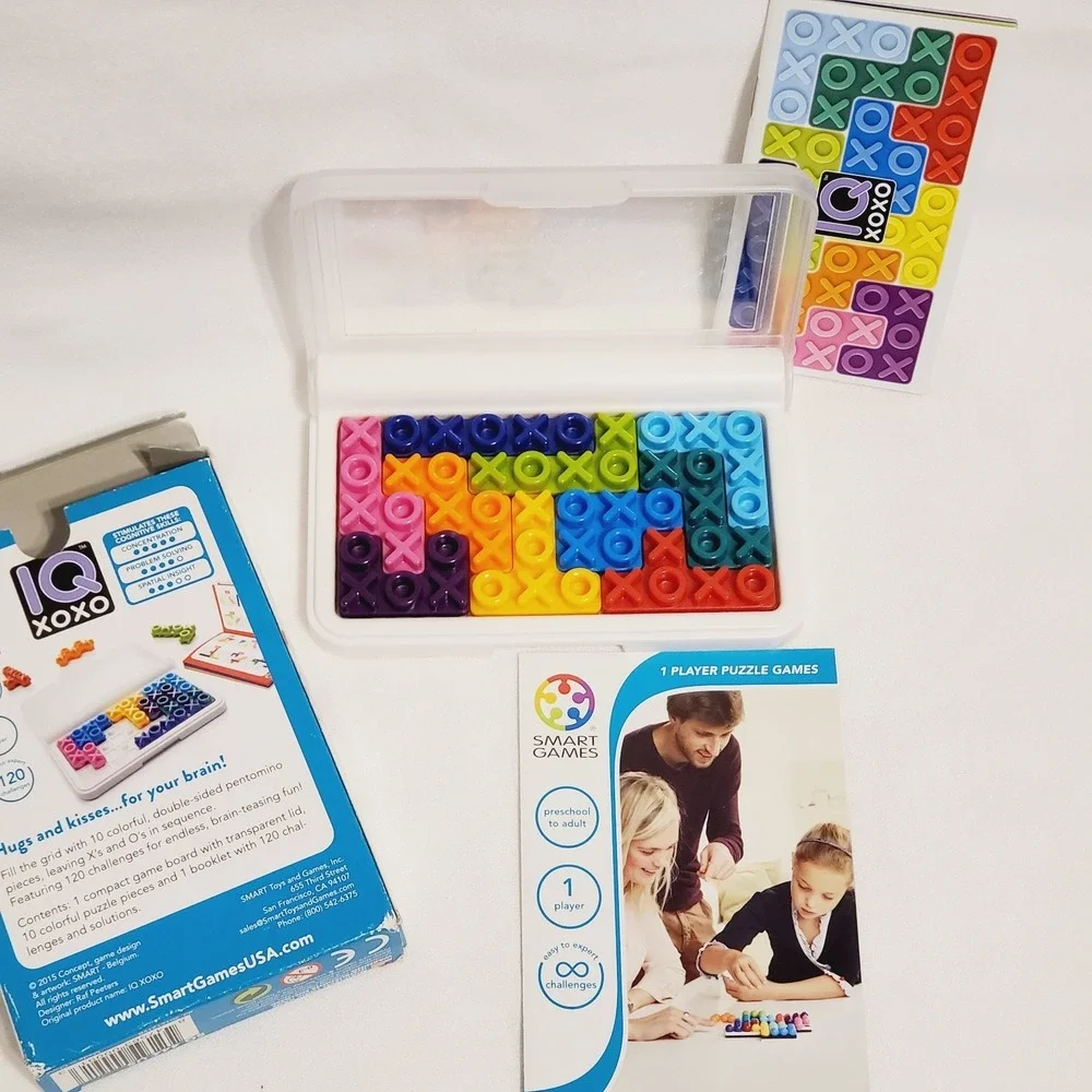 Smart Games 444 IQ XOXO Comopact Logic Puzzle Travel Size Game